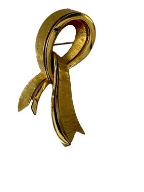 Vintage Trifari Gold Tone Ribbon Brooch Abstract Bow Pin Signed
